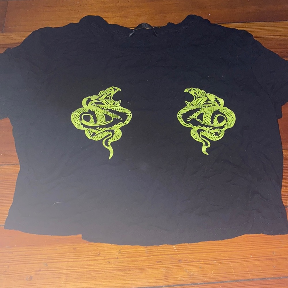 Snake Tee